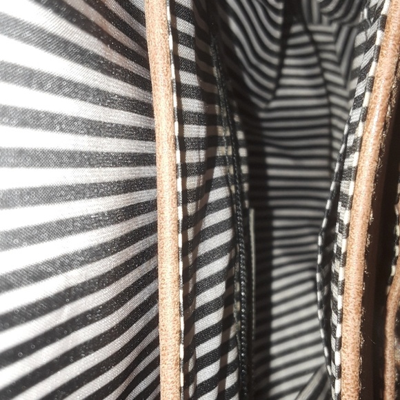 Brown fringe purse - Picture 2 of 5